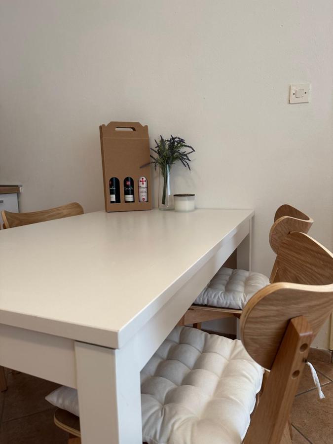 Relax And Unwind: Family-friendly House Near In Zagrad Vakantiehuis