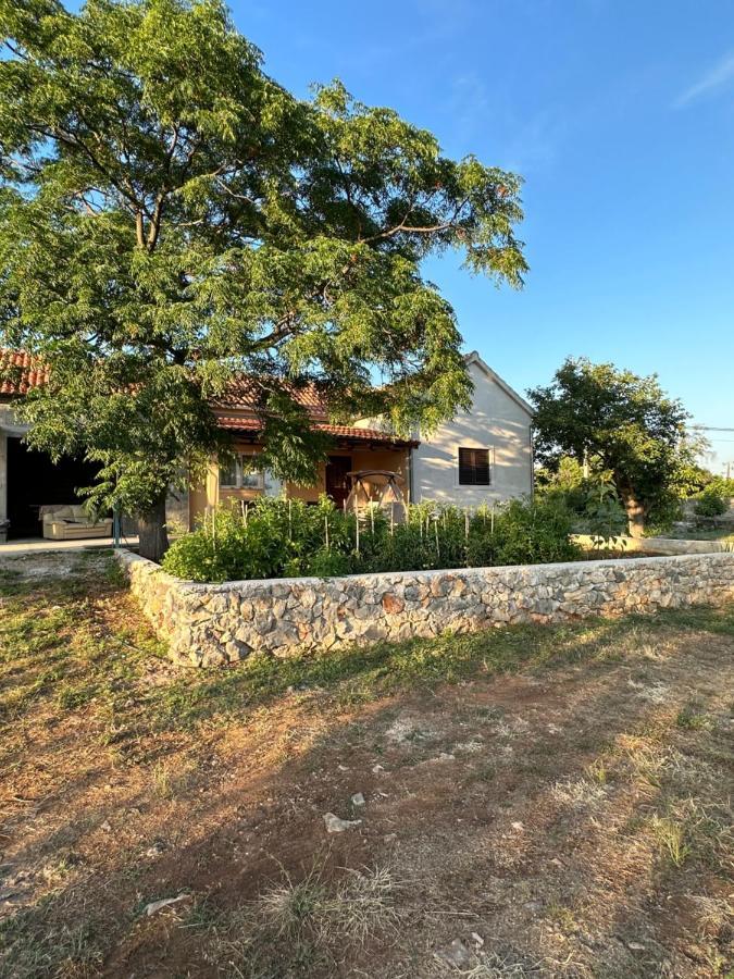 Relax And Unwind: Family-friendly House Near In Zagrad * Zadar